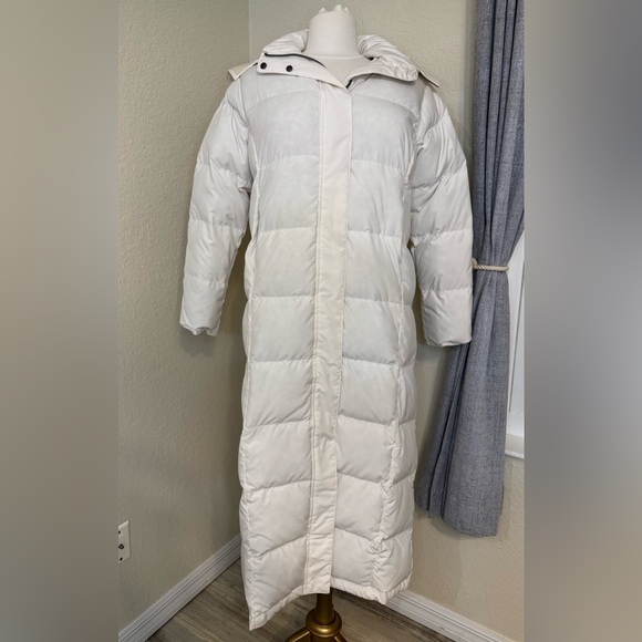 L.L. Bean Jackets & Blazers - LL Bean Long Parka White Goose Down Puffer Ultra Warm Removable Hood -  S Petite